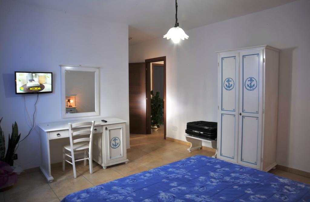 B&B L'Ancora Porto Torres Luaran gambar